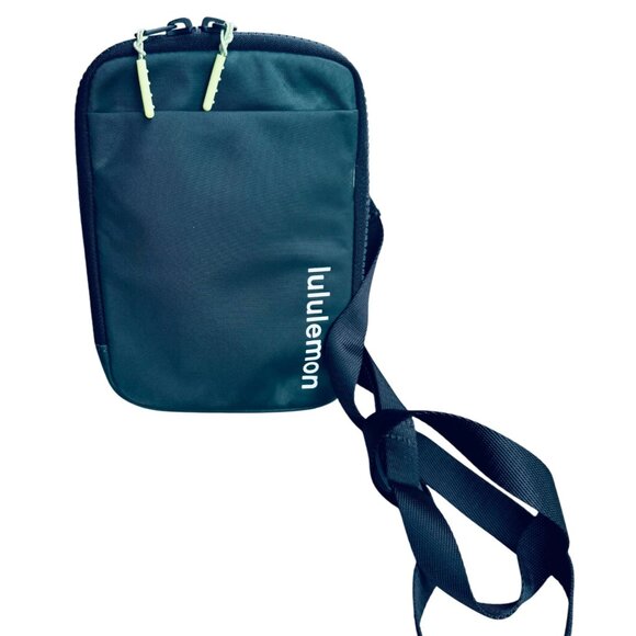 Lululemon Easy Access Crossbody dark teal Bag Nylon Belt Black Adjustable Strap - Picture 6 of 9